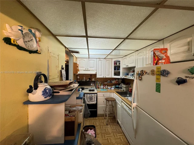 7825 Miller Dr # C110, Miami FL 33155