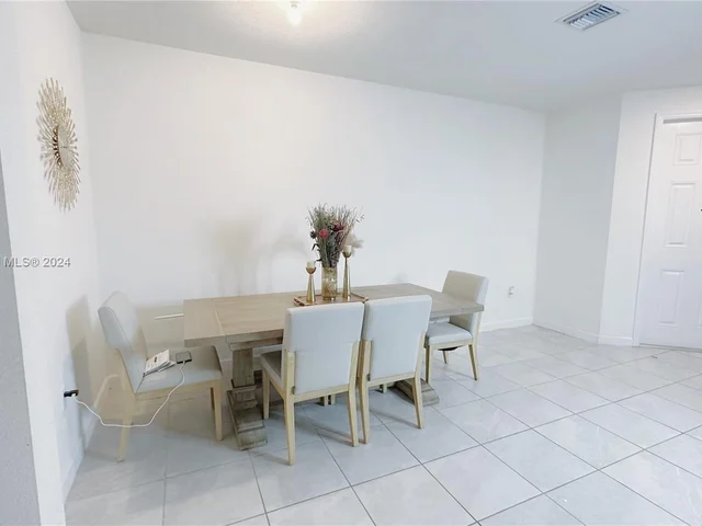 11426 W 33rd Way, Hialeah FL 33018