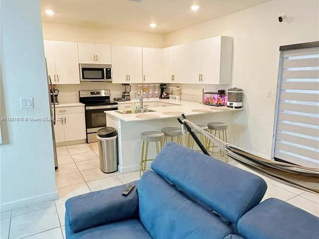 11426 W 33rd Way, Hialeah FL 33018