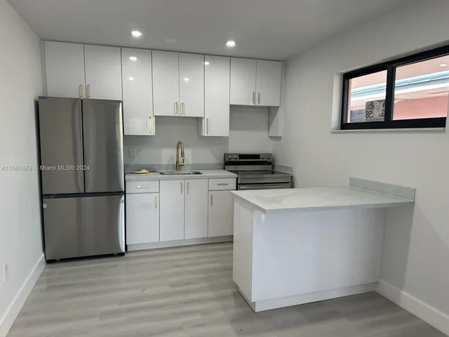 2168 NW 34th St # 2, Miami FL 33142