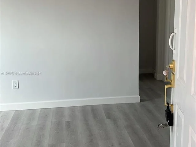 2168 NW 34th St # 2, Miami FL 33142