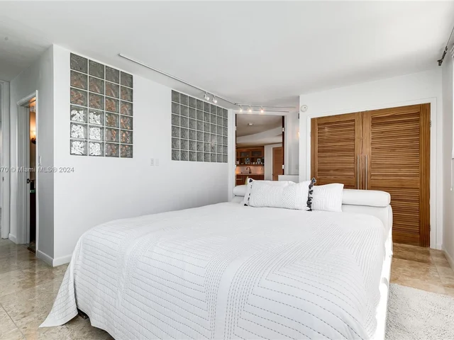 1200 West Ave # 426, Miami Beach FL 33139