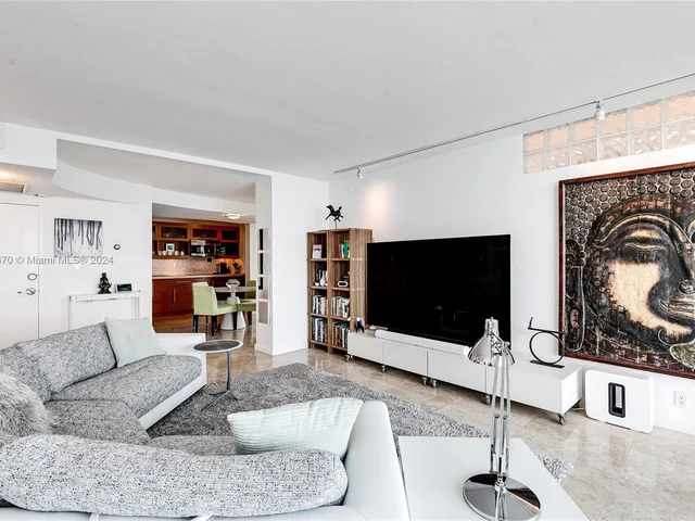 1200 West Ave # 426, Miami Beach FL 33139