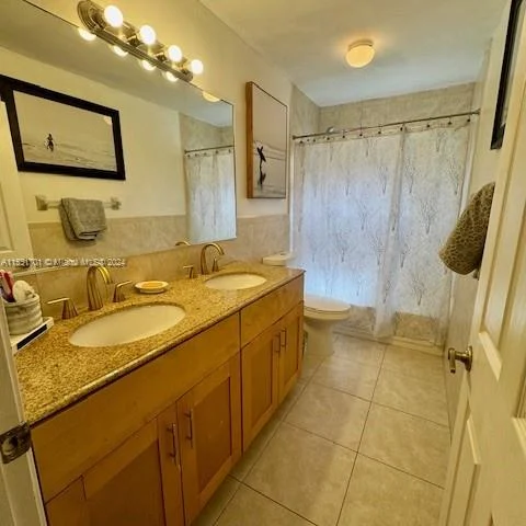 712 NW 177th Ave, Pembroke Pines FL 33029