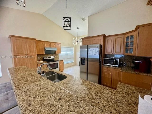 712 NW 177th Ave, Pembroke Pines FL 33029