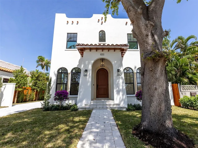 611 Sunset Rd, West Palm Beach FL 33401