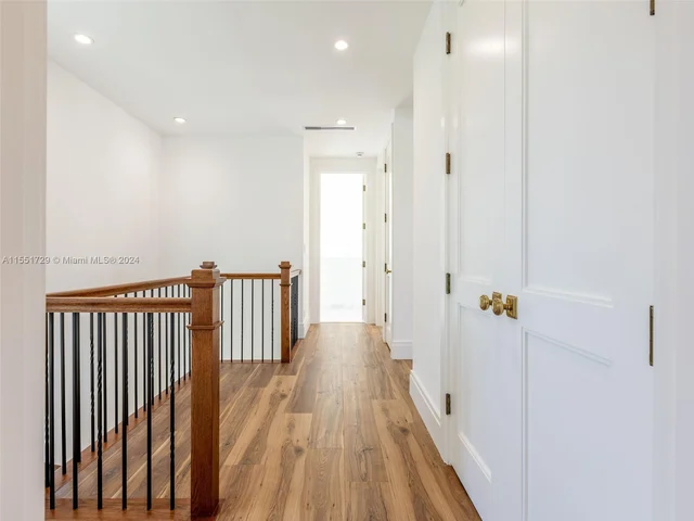 611 Sunset Rd, West Palm Beach FL 33401