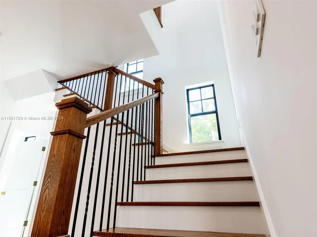 611 Sunset Rd, West Palm Beach FL 33401