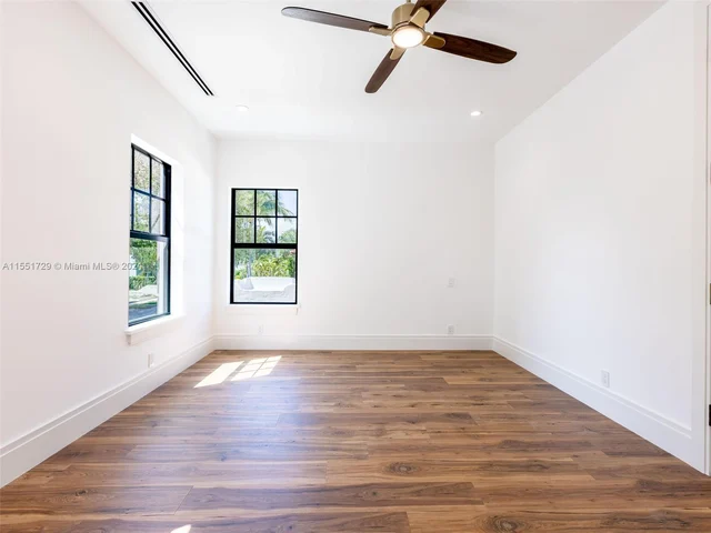 611 Sunset Rd, West Palm Beach FL 33401