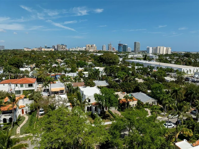 611 Sunset Rd, West Palm Beach FL 33401