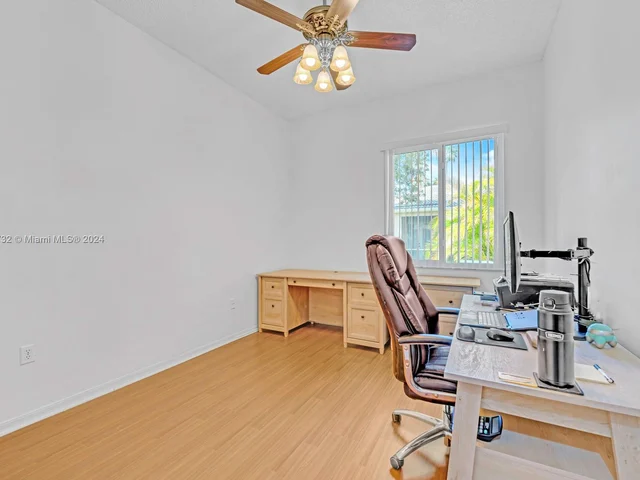 2580 SE 5th Ct, Homestead FL 33033