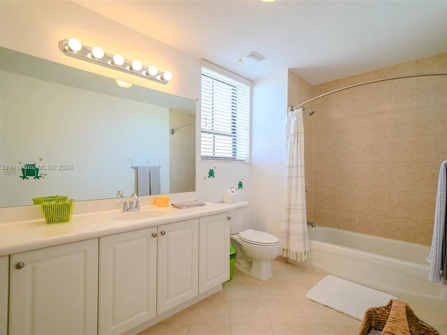 8395 SW 73rd Ave # 902, Miami FL 33143