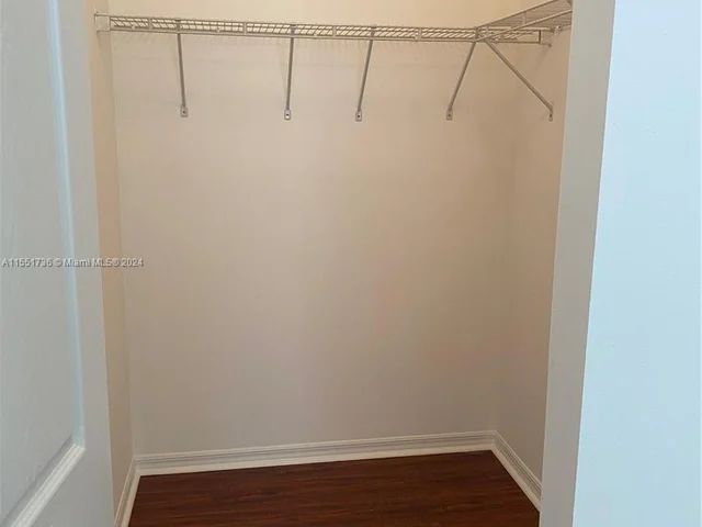 987 NE 42nd Ter, Homestead FL 33033