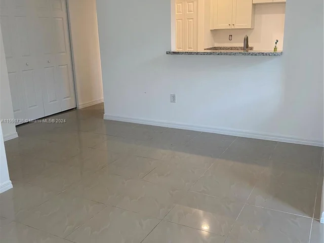 987 NE 42nd Ter, Homestead FL 33033