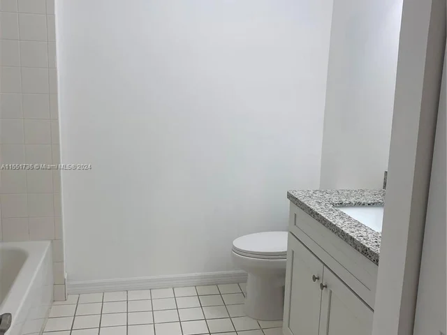 987 NE 42nd Ter, Homestead FL 33033