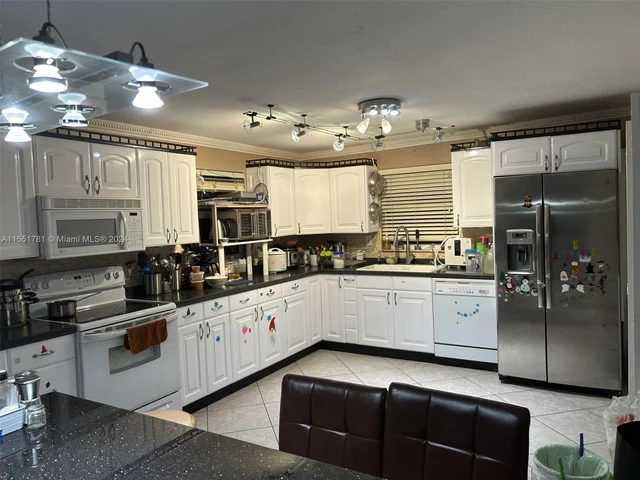 1513 SW 18th Ave, Fort Lauderdale FL 33312