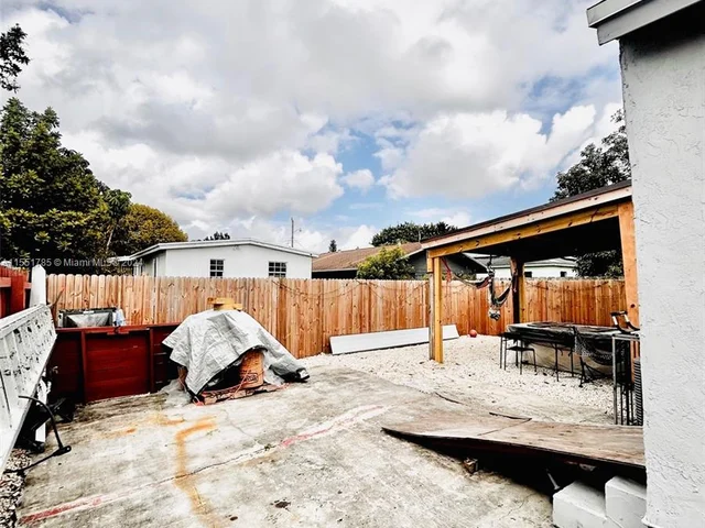 1887 NW 68 St, Miami FL 33147