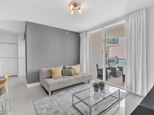 1723 SW 2nd Ave # 1001, Miami FL 33129