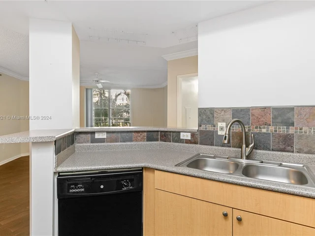 1919 Van Buren St # 402A, Hollywood FL 33020