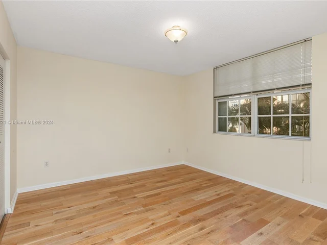 1919 Van Buren St # 402A, Hollywood FL 33020