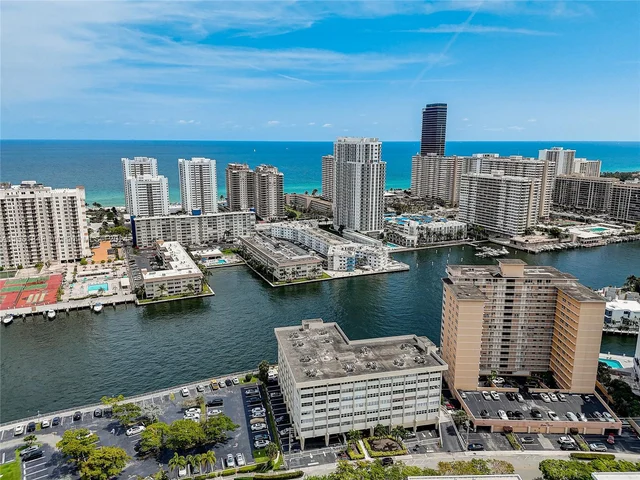 111 Golden Isles Dr # E3, Hallandale Beach FL 33009