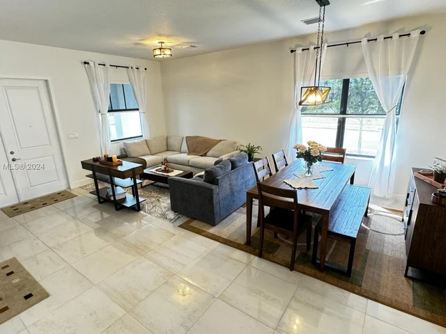 4194 SW 175th Ter, Miramar FL 33029