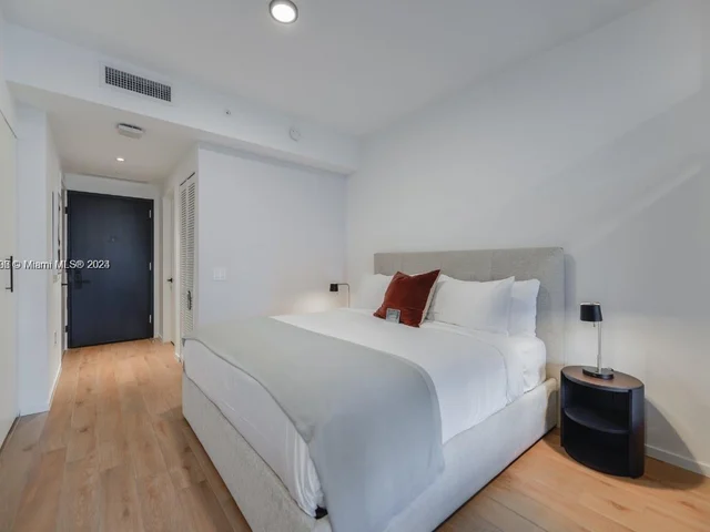 398 NE 5th St # 3116, Miami FL 33132