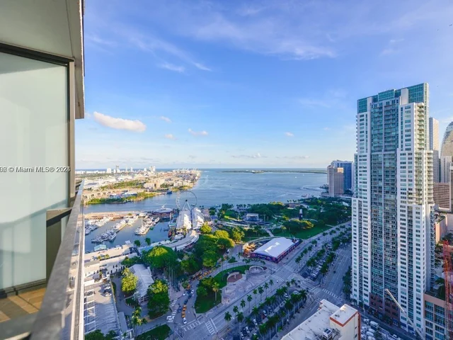 398 NE 5th St # 3116, Miami FL 33132