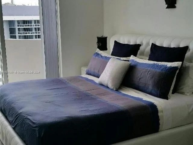 6365 Collins Ave # 3304, Miami Beach FL 33141