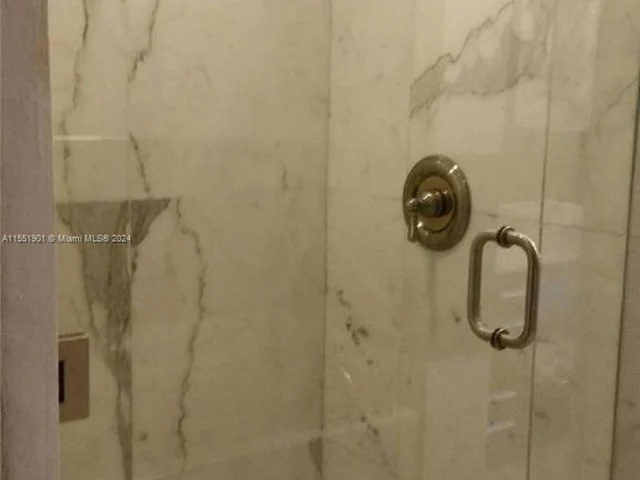 6365 Collins Ave # 3304, Miami Beach FL 33141