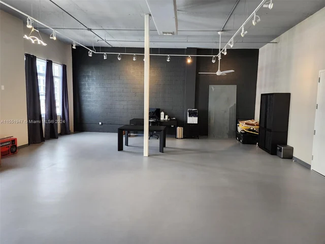 250 NW 23rd St # 412, Miami FL 33127