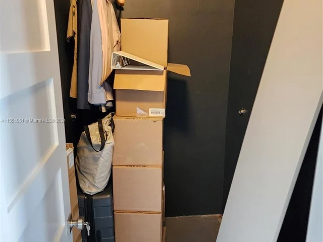 250 NW 23rd St # 412, Miami FL 33127