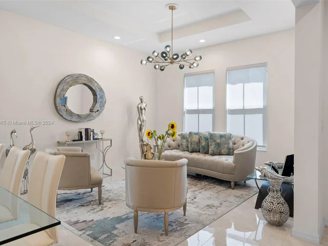 15139 SW 176th St, Miami FL 33187