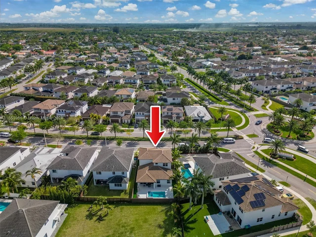 15139 SW 176th St, Miami FL 33187