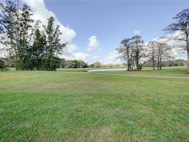 8050 W Mcnab Rd # 216, Tamarac FL 33321