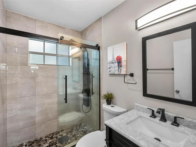 7340 Garfield St, Hollywood FL 33024