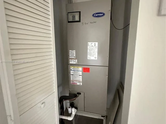 113 NE 75th St rear, Miami FL 33138