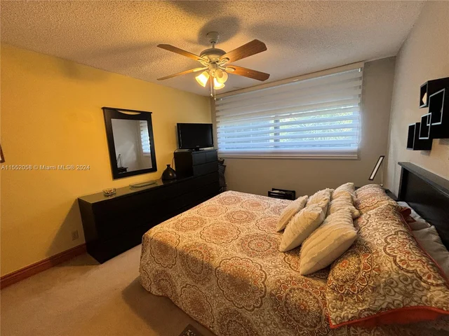 16251 Golf Club Rd # 302, Weston FL 33326