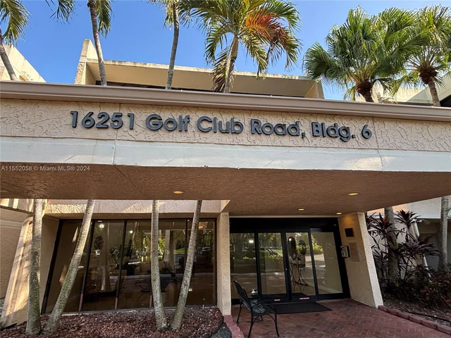 16251 Golf Club Rd # 302, Weston FL 33326