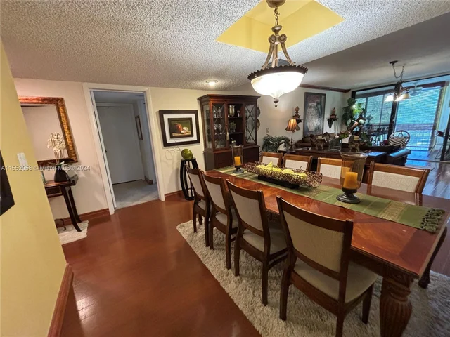 16251 Golf Club Rd # 302, Weston FL 33326