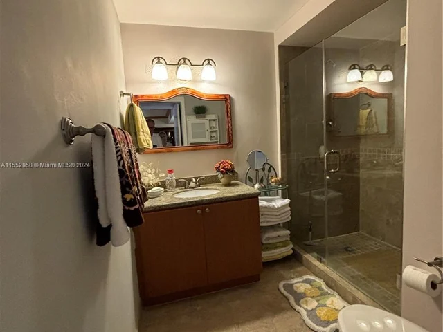 16251 Golf Club Rd # 302, Weston FL 33326