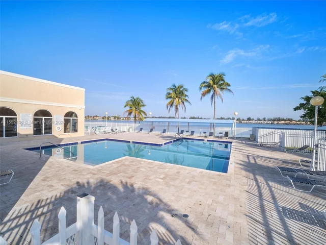 655 NW 123rd Ave, Miami FL 33182