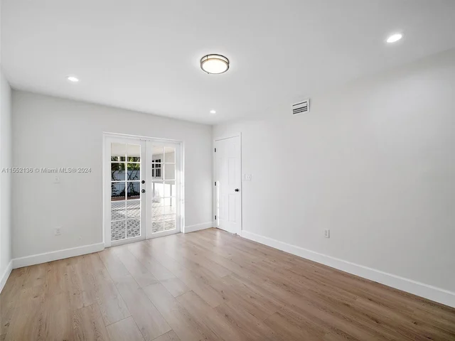 655 NW 123rd Ave, Miami FL 33182