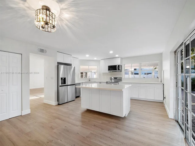 655 NW 123rd Ave, Miami FL 33182