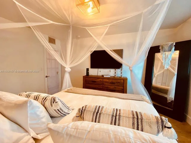 325 Ocean Dr # 408, Miami Beach FL 33139