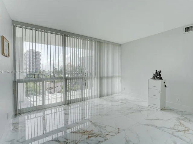 521 N N RIVERSIDE DR # 506, Pompano Beach FL 33062