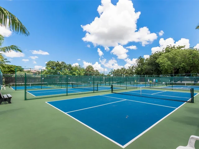 12750 SW 15th St # 404D, Pembroke Pines FL 33027