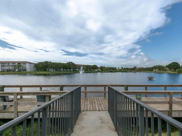 12750 SW 15th St # 404D, Pembroke Pines FL 33027