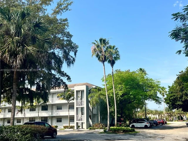 5080 SW 64th Ave # 107, Davie FL 33314