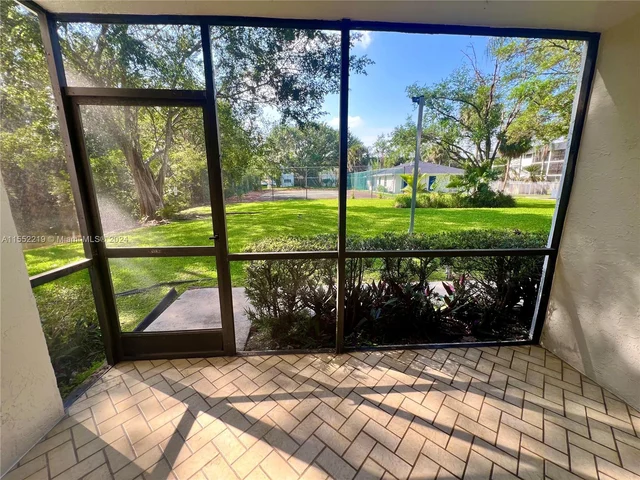 5080 SW 64th Ave # 107, Davie FL 33314